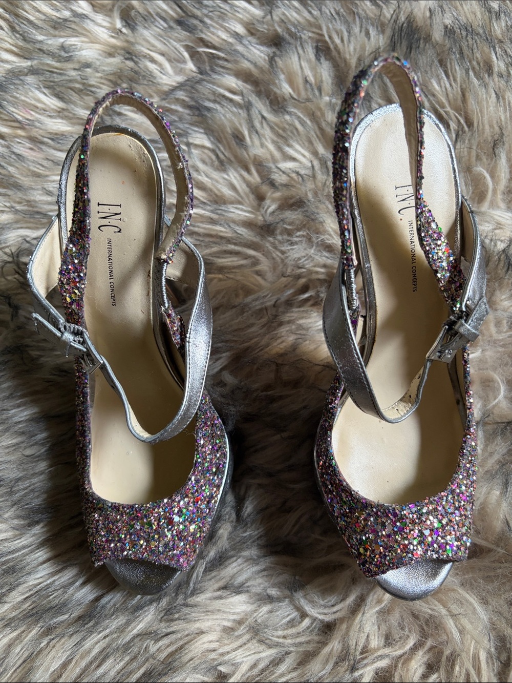 INTERNATIONAL CONCEPTS SIZE 6M MULTICOLOR GLITTER SLINGBACK PEEP-TOE HEELS ✨👠